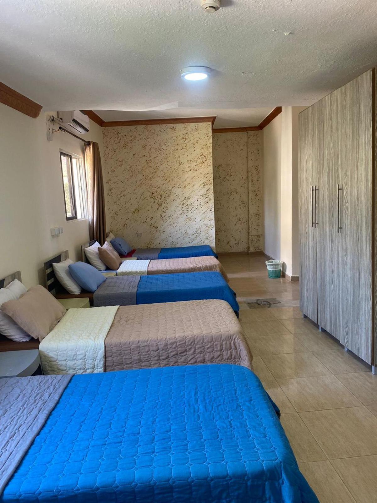 Al-Amer Chalets Aqaba Quarto foto