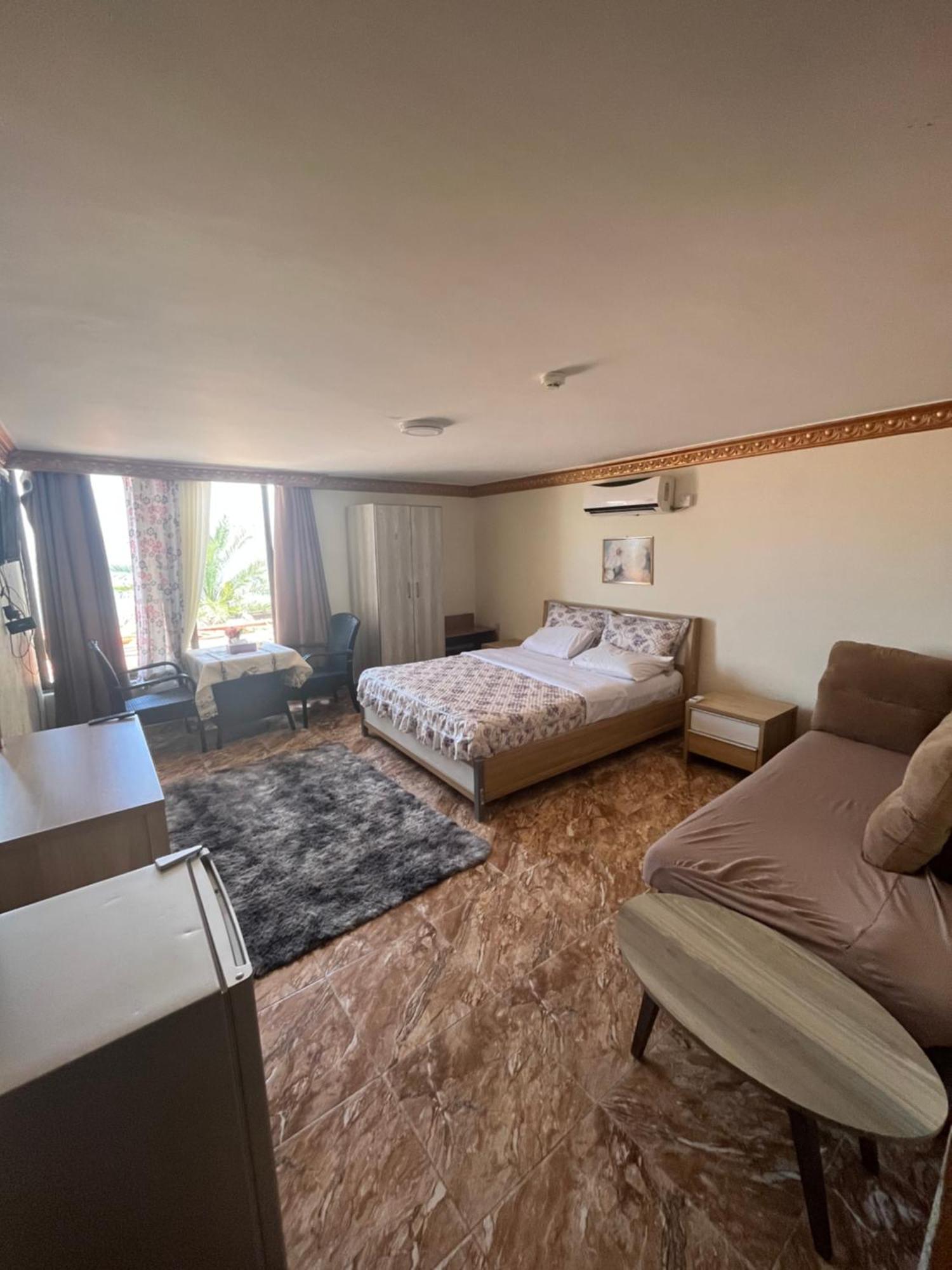 Al-Amer Chalets Aqaba Exterior foto
